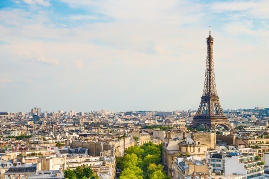 Location de van à Paris : conseils et itinéraires de voyage