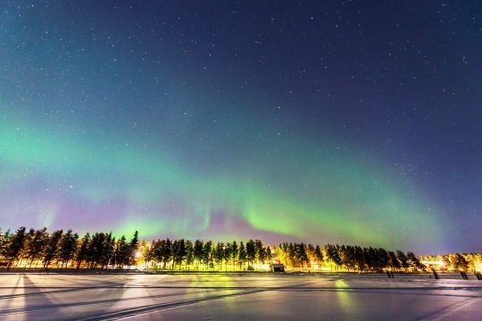 Road trip en van en Laponie : itinéraires et conseils pour une aventure polaire inoubliable