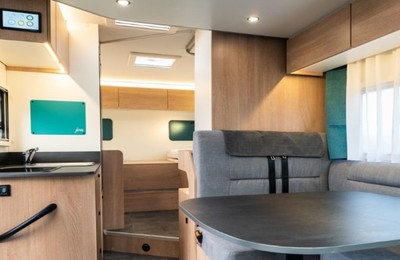 Classic Class B - 4 berth - Twin beds Photo 5