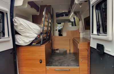 Adventure CamperVan - 4 pax - pop top roof Photo 8