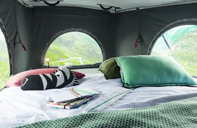 Adventure CamperVan - 4 pax - pop top roof Photo 5