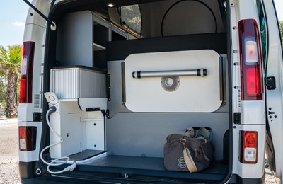 Adventure Combi Van Photo 3