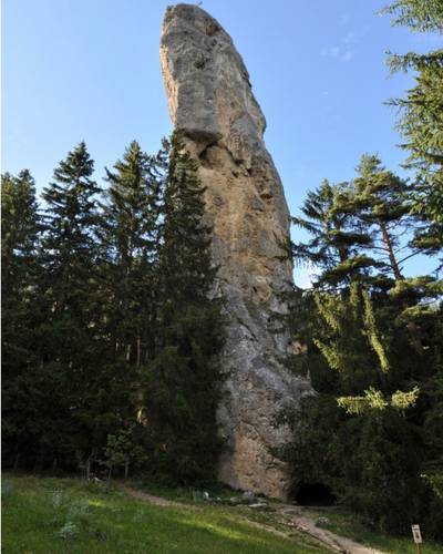 monolithe de Sardières